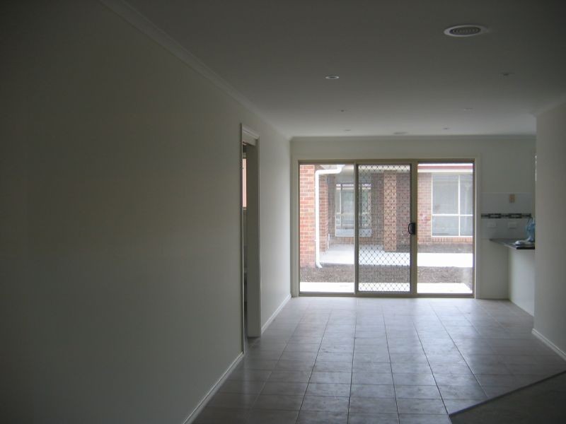 1/3 Athol Court, Langwarrin VIC 3910