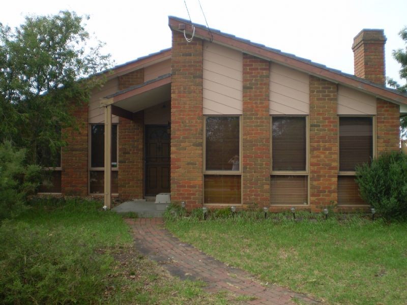 12 Bowerbird Place, Carrum Downs VIC 3201