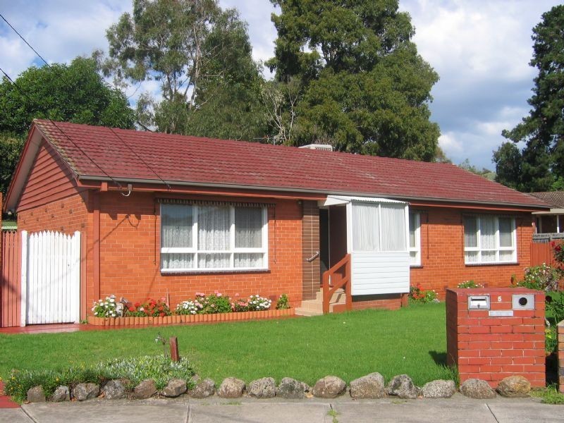 5 Tulum Court, Frankston VIC 3199