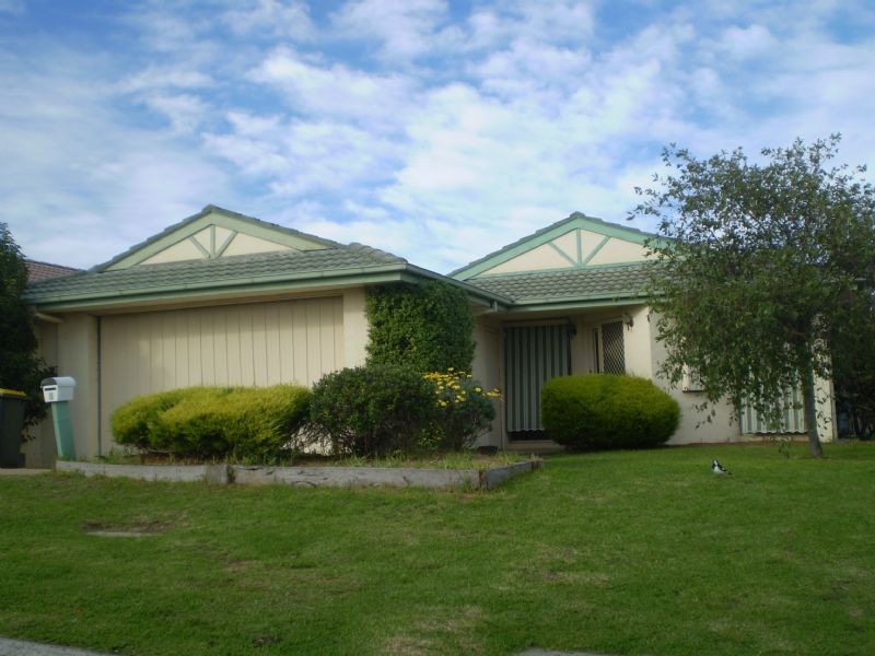 6 Warrindale Close, Langwarrin VIC 3910