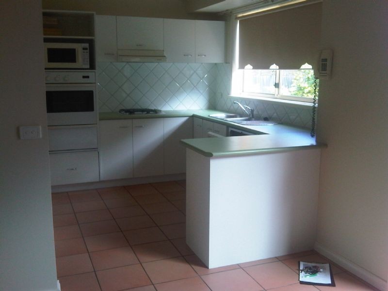 2/84 Collins Street, Mentone VIC 3194