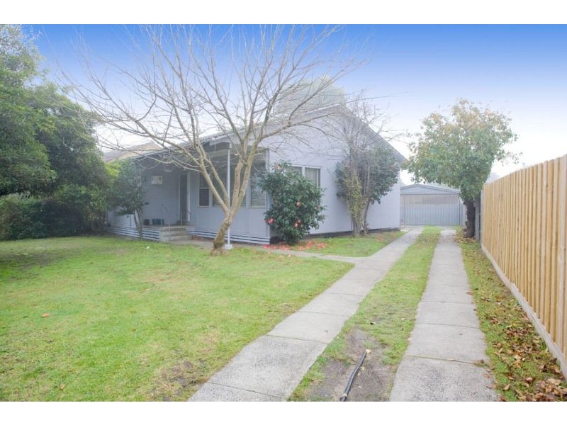 31 Hickory Crescent, Frankston North VIC 3200
