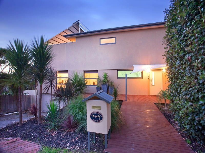 39 Liddesdale Avenue, Frankston South VIC 3199