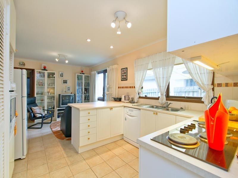 96 Grimwade Crescent, Frankston VIC 3199