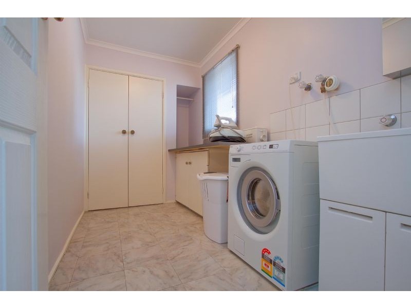 66 Gairloch Drive, Frankston VIC 3199