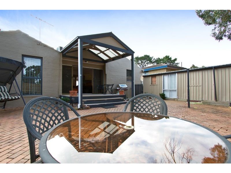 66 Gairloch Drive, Frankston VIC 3199