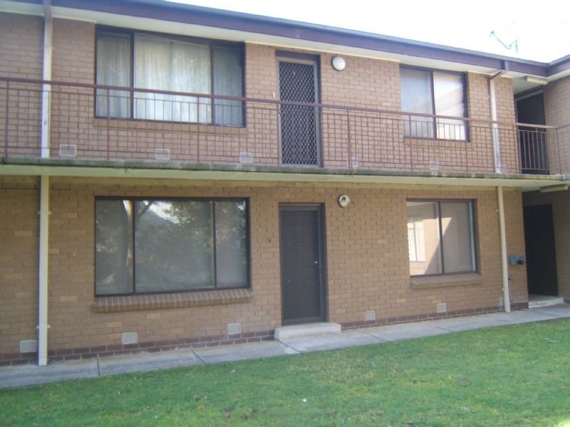 2/74 Beach Street, Frankston VIC 3199