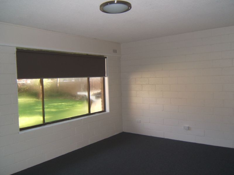 2/74 Beach Street, Frankston VIC 3199