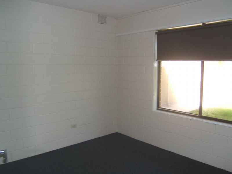 2/74 Beach Street, Frankston VIC 3199