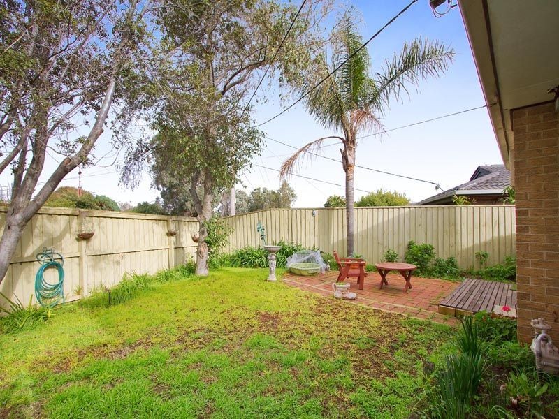 1 Troon Place, Frankston VIC 3199