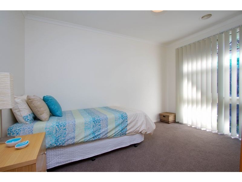 11/190 Karingal Drive, Frankston VIC 3199