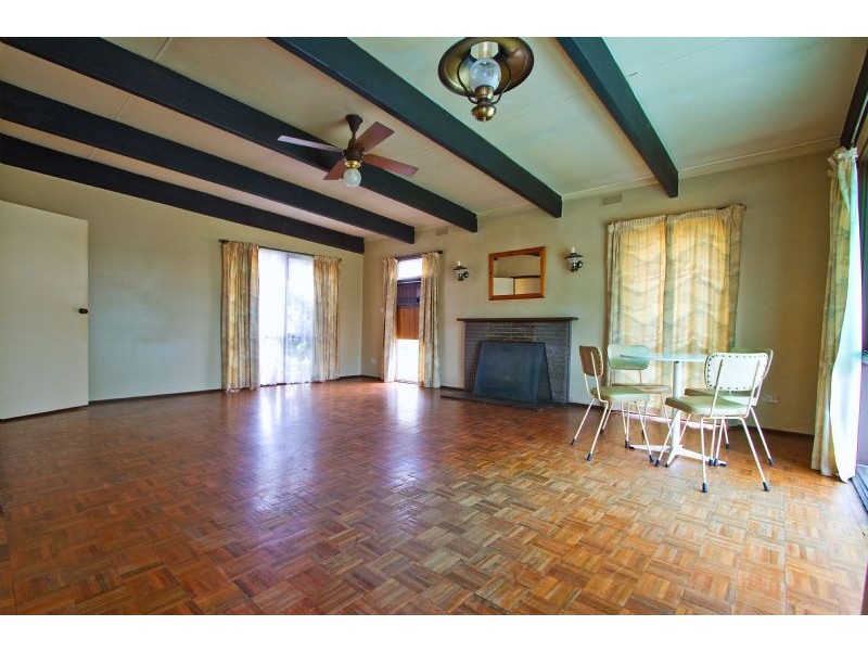 13 Elliott Street, Seaford VIC 3198