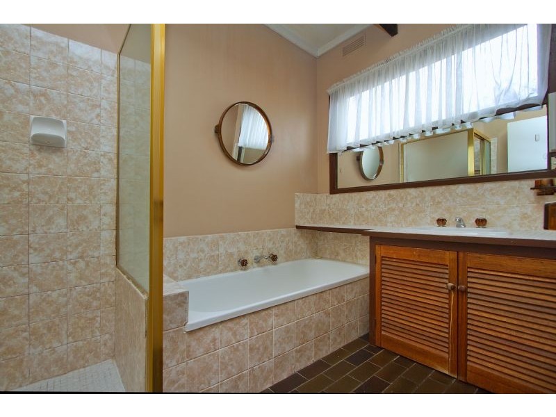 13 Elliott Street, Seaford VIC 3198