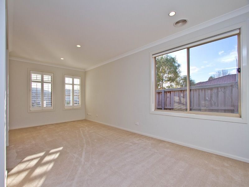 38 Clifton Grove, Carrum Downs VIC 3201
