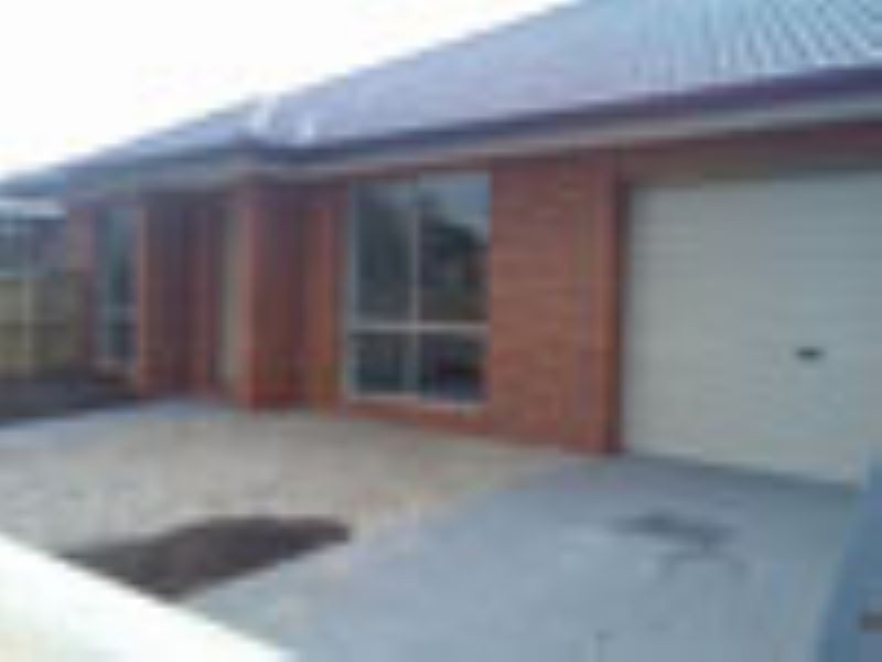 1/4 Wunalla Road, Seaford VIC 3198