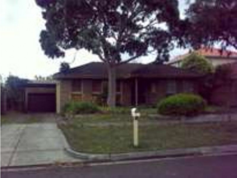 15 Govan Street, Langwarrin VIC 3910