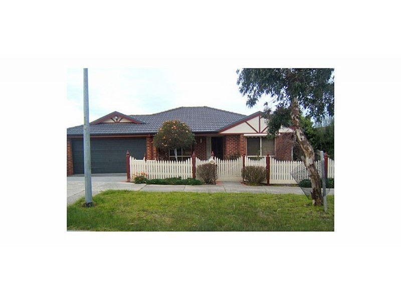 10 Escarpment Drive, Frankston South VIC 3199