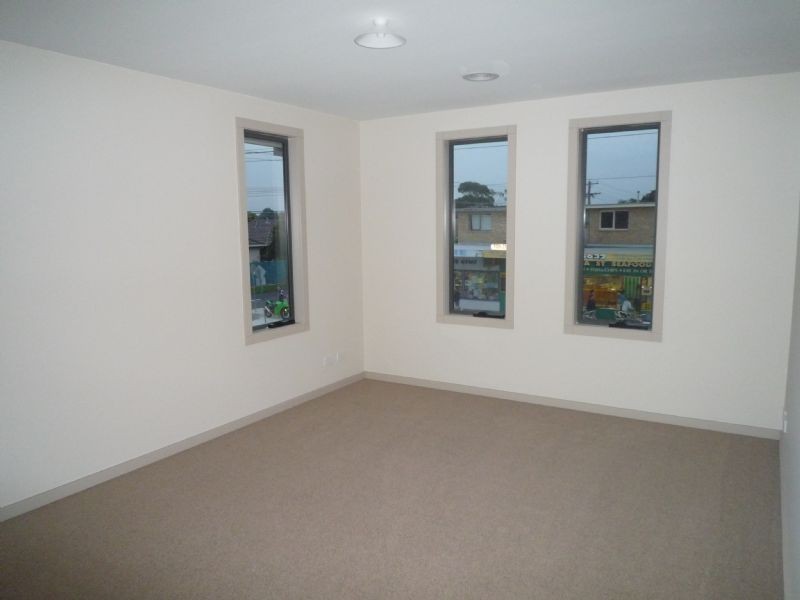 8 Retreat Avenue, Aspendale VIC 3195