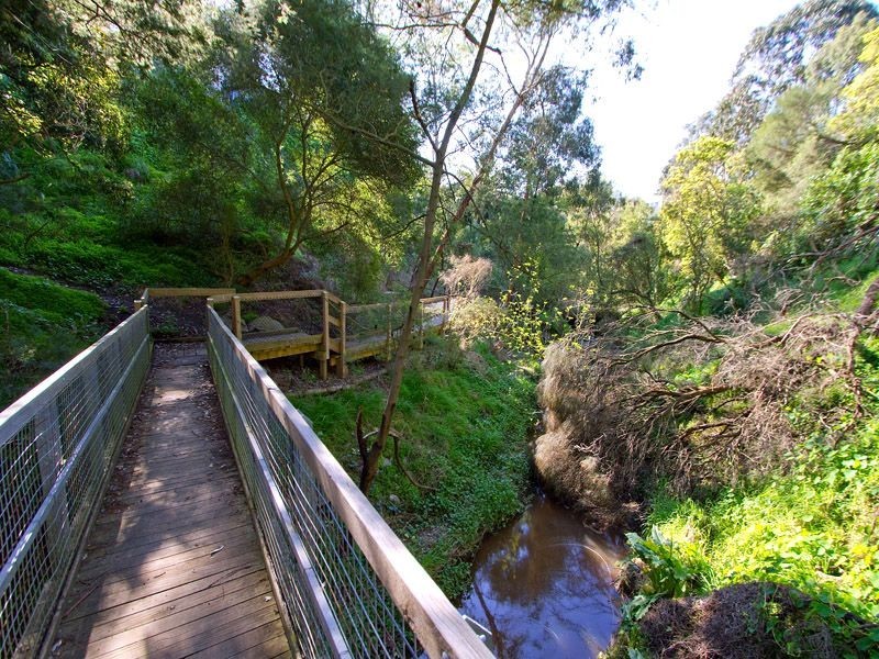 7 Plummer Avenue, Frankston South VIC 3199