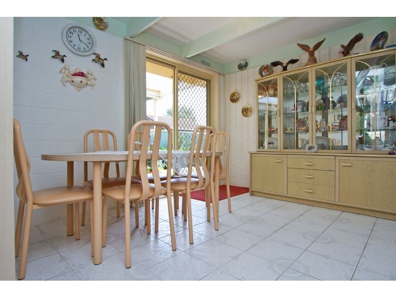 8 Elliott Street, Seaford VIC 3198