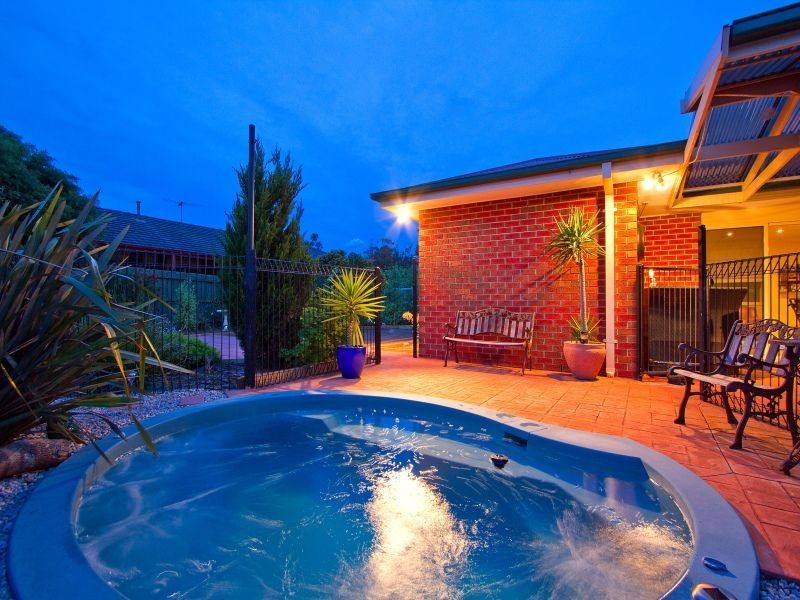 17 Seabrook Way, Seaford VIC 3198