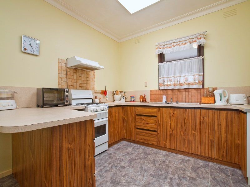 5 Lorna Street, Seaford VIC 3198