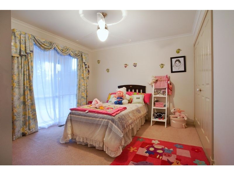 37 Mount Erin Crescent, Frankston South VIC 3199