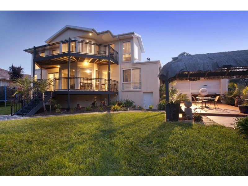 37 Mount Erin Crescent, Frankston South VIC 3199