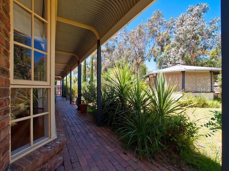 13 Bartlett Street, Frankston South VIC 3199