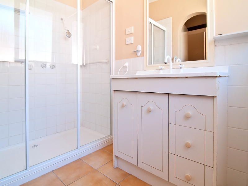 28 Whitewood Street, Frankston North VIC 3200