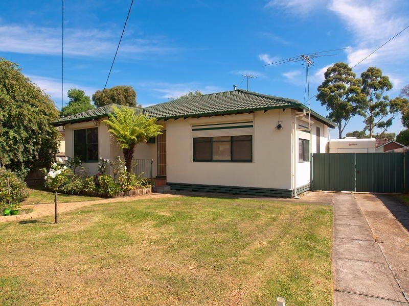73 Rosemary Crescent, Frankston North VIC 3200