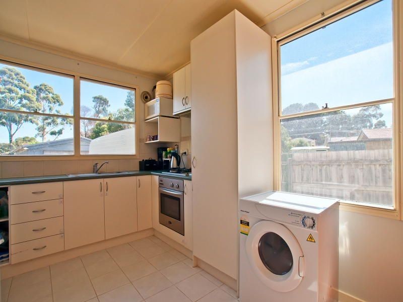 73 Rosemary Crescent, Frankston North VIC 3200