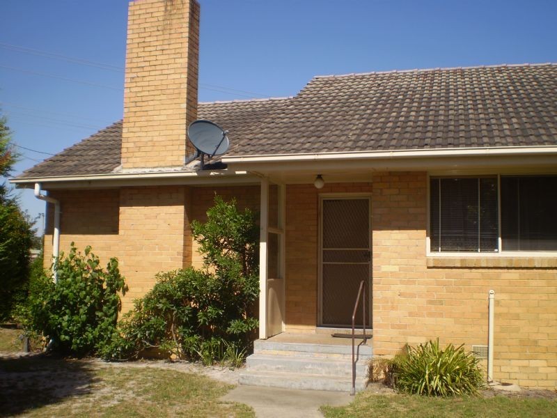 17 Monterey Boulevard, Frankston North VIC 3200