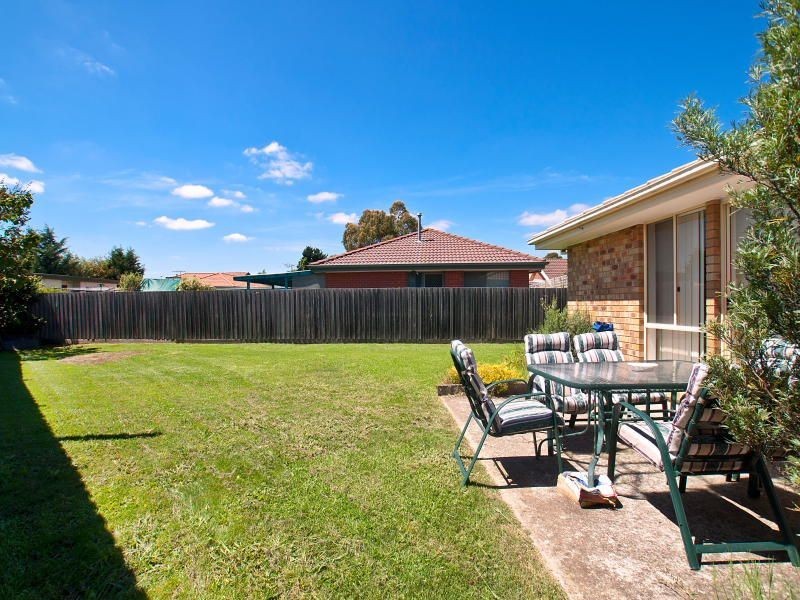 4 Elpara Place, Skye VIC 3977
