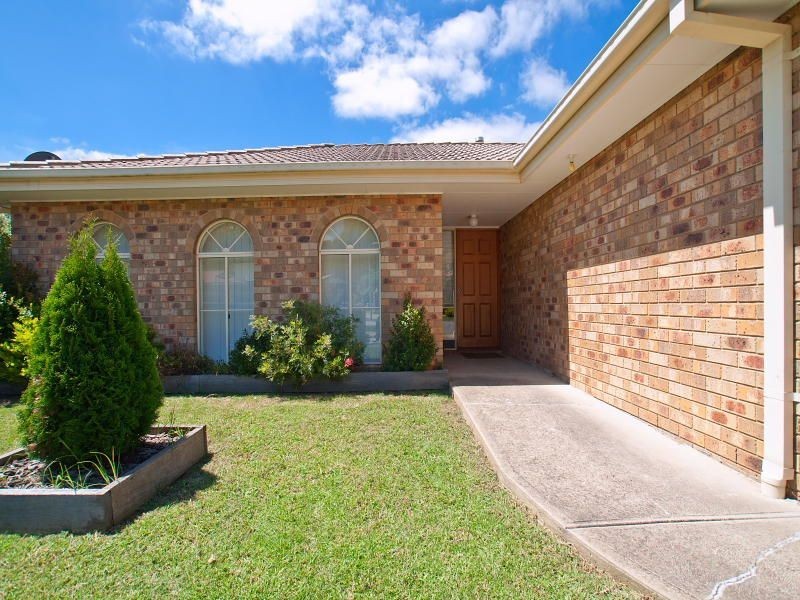 4 Elpara Place, Skye VIC 3977