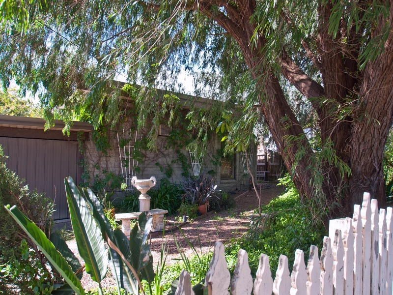 126 McMahons Road, Frankston VIC 3199