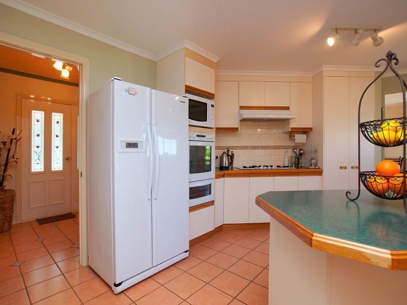 29 Manor Drive, Frankston VIC 3199