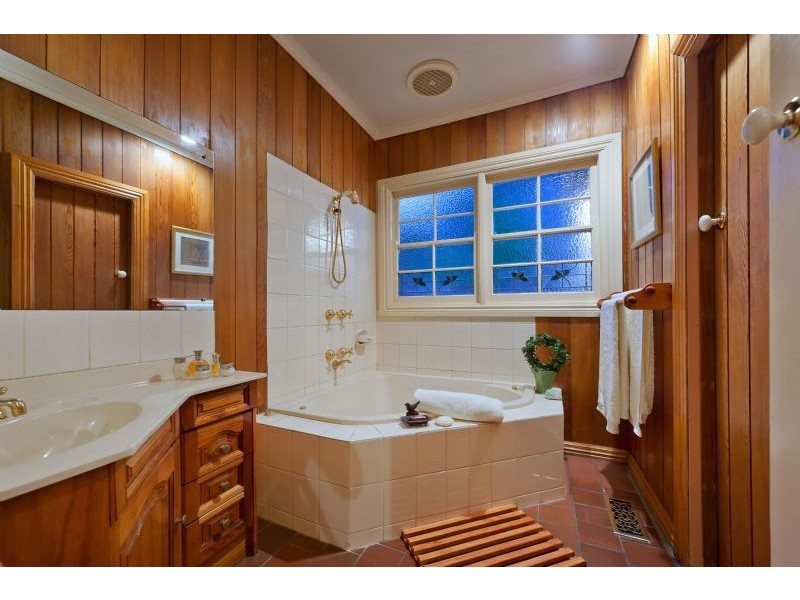 12 Grange Road, Frankston South VIC 3199