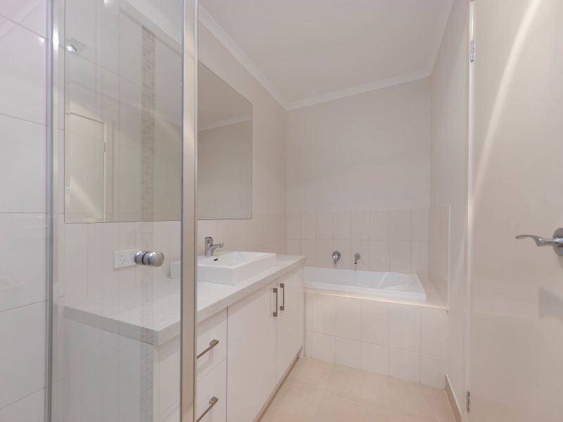 1/50 East Road, Seaford VIC 3198