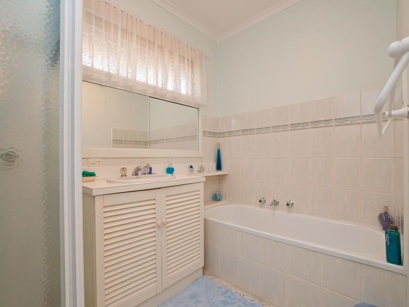 8 Grevillia Court, Frankston VIC 3199