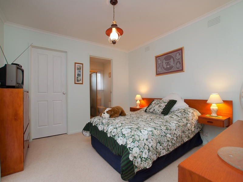 8 Grevillia Court, Frankston VIC 3199