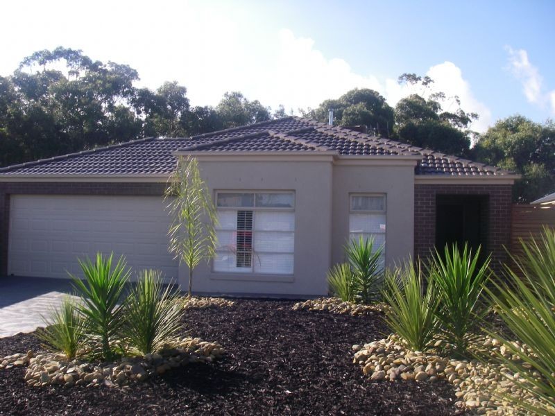 79 Huntingtower Crescent, Langwarrin VIC 3910
