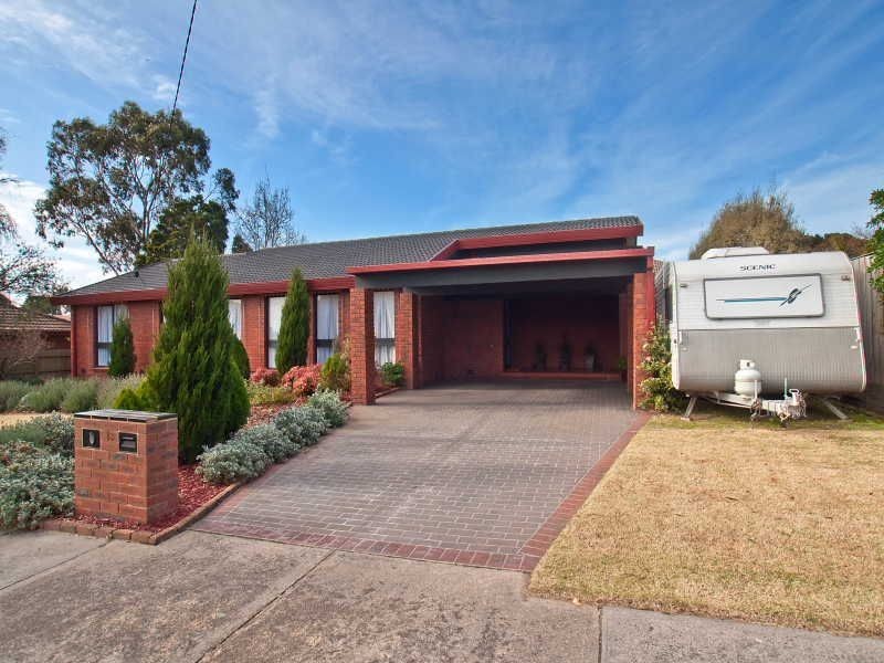 18 McMurtry Way, Frankston VIC 3199