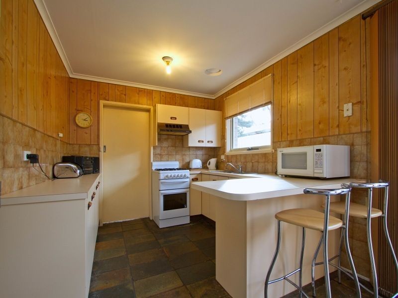 5 Stephen St, Seaford VIC 3198