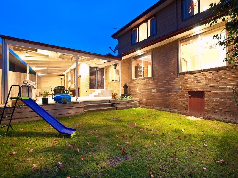 8 Pembroke Avenue, Frankston VIC 3199