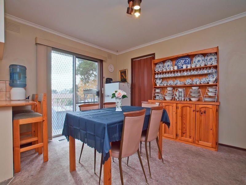2 Acton Close, Frankston VIC 3199