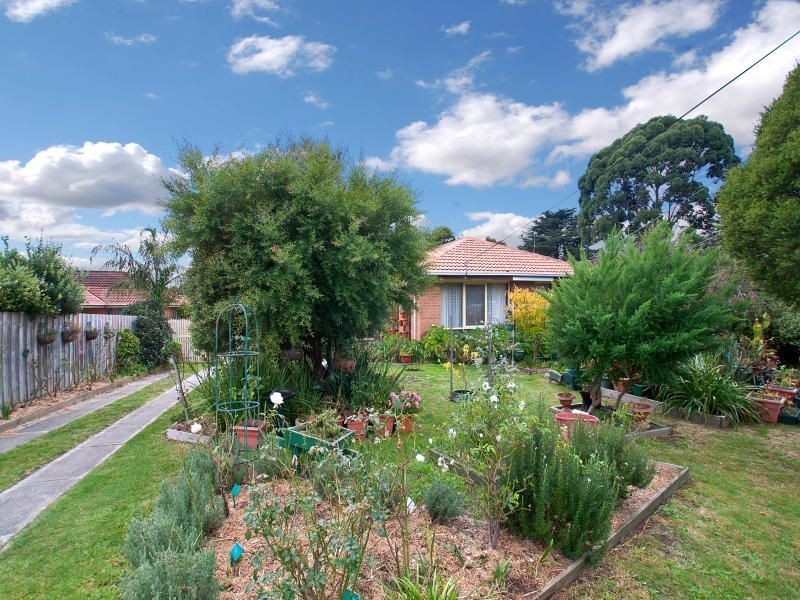 2 Acton Close, Frankston VIC 3199