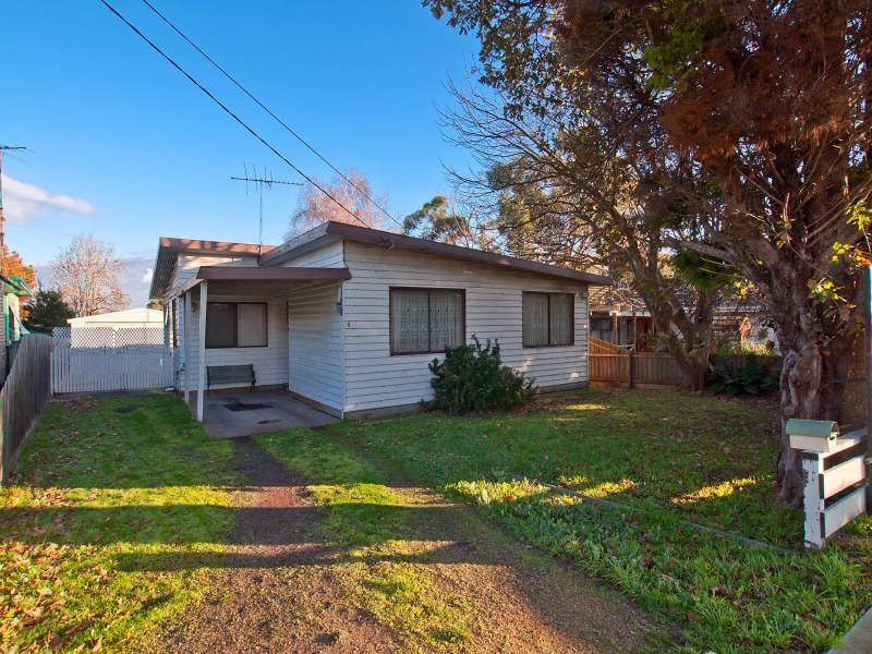 8 Clarendon Street, Frankston VIC 3199