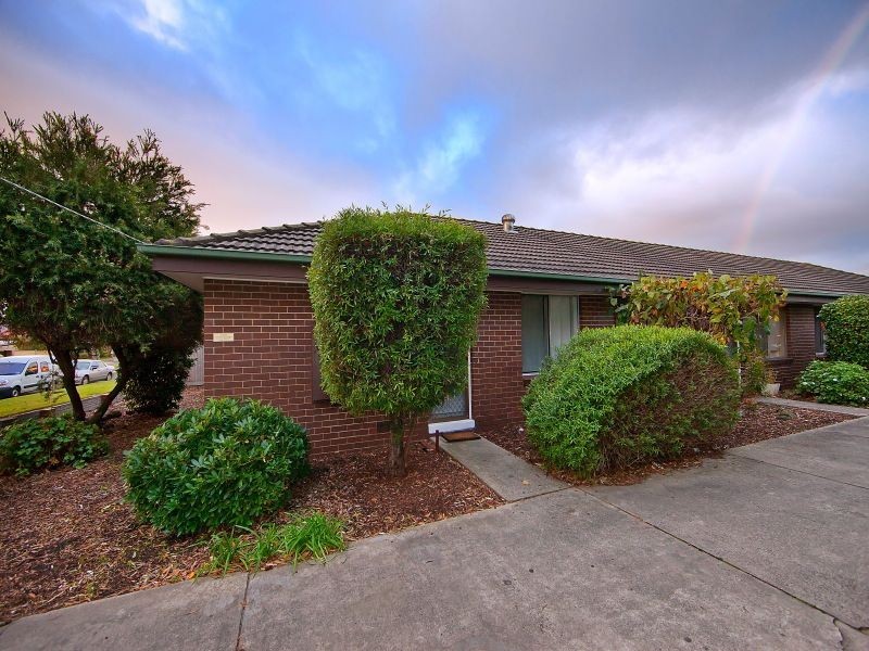 1/4 Lewis Street, Frankston VIC 3199