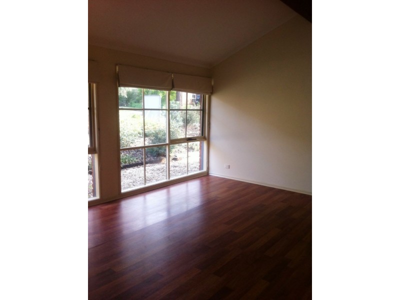 74 Raphael Crescent, Frankston VIC 3199